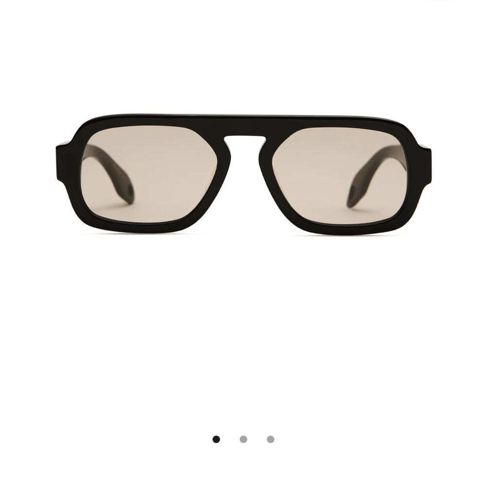 ELISA JOHNSON Jane Mini Sunglasses in Gloss Black